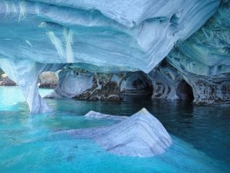 Мраморные пещеры (Las Cavernas de Marmol