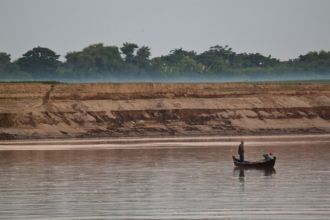 Берег реки Иравади.