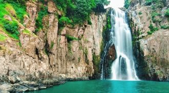 Возникновение таких озер объясняется под