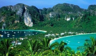 С севера и востока Корат ограничен рекой