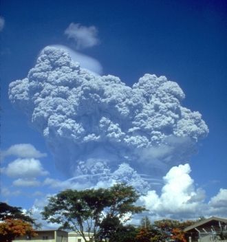 Третье взрывное извержение произошло 13 