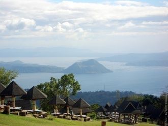 Кстати, этот вулкан, в ясную погоду, вид