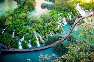 В 1983 году администрация национального 