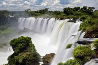 Интересный факт о водопадах Игуасу в Южн