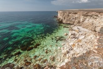 Скалы мыса Тарханкут представляют из себ