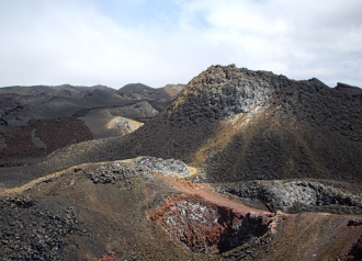 Большая часть пути – раскаленная лавовая