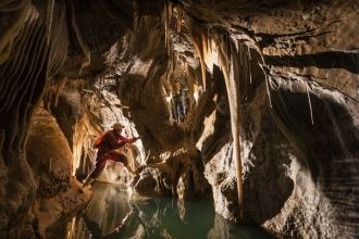 Наиболее интересные пещеры в Новой Зелан