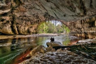 Пещеры национального парка Кахуранги при