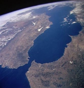 Вид из космоса на море Альборан.