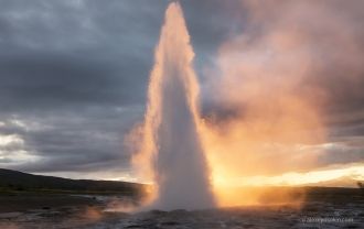 Английское слово «geyser» происходит име