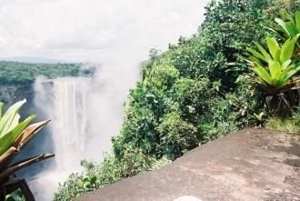 Во время сезона дождей мощность потока у