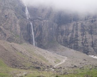 И именно поэтому он входит в большую сис