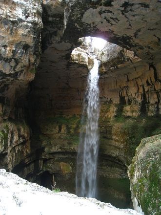 В Ливане находится красивейший водопад Б