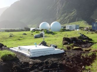 Тристан Да Канха является родиной населе