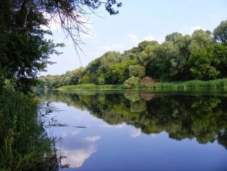 Река извилиста и многообразна: на всем е