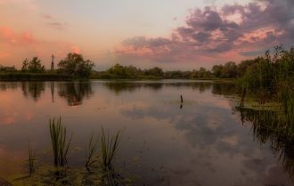 Из-за отсутствия гор на большой протяжен