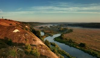 Как на любой реке, которая протекает по 