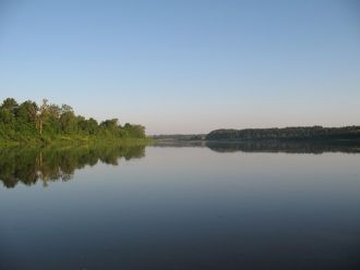Глубины на перекатах в межень составляют