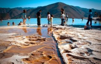 Одно из искусственных озер, расположено 