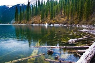 Что интересно что этому озеро всего лишь