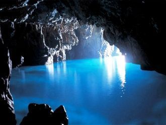 Голубой грот стал излюбленным местом отд