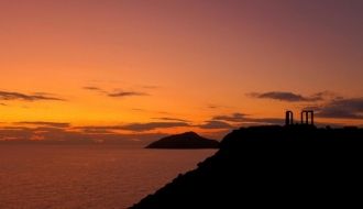 Недалеко от святилища находятся руины не