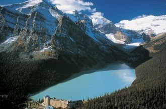 Площадь водного зеркала водоема составля