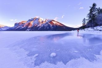 Пешеходная тропа вокруг озера отлично по