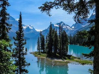 Ширина озера Малайн - 1,5 км.