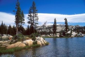 Его длина составляет 233 километра, а ши