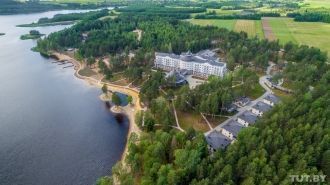 В него впадают реки Свилица и Шоша, а вы