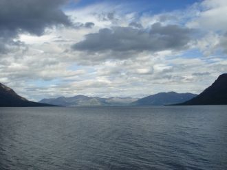 Объём заключенной воды 0,95 км3. Мелкое 