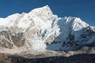 Нупцзе и Кхумбу ледник от Горак Шеп.