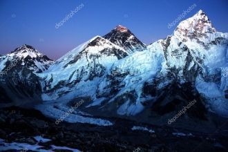 Ночной вид на Эверест и Нупцзе от Кала к