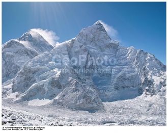 Вид с вершины Кала-Патхар на Эверест и Н