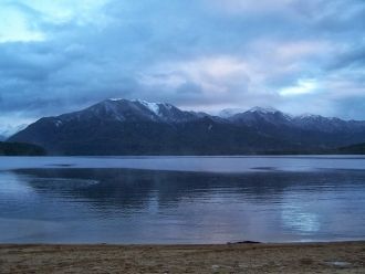 Озеро Хауроко в облачный день.