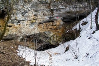 Наклонный тоннелеобразный ход воронки пр