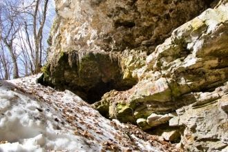 Пещера известна с давних времён. Комплек