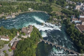 Рейнский водопад считается самым большим