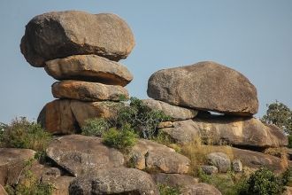 Осадков в год до 1200-1400 мм.