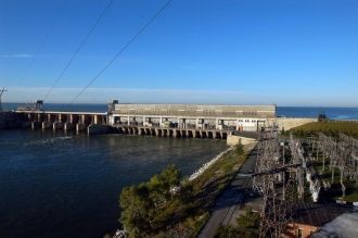 Новосибирская ГЭС перегородила реку ещё 