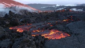 Извержение 1975 года сделало вулкан легк
