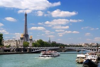 Река Сена — символ Франции, центральная 