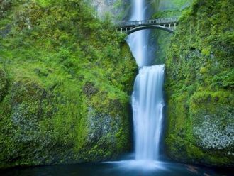 Водопад Малтнома относят к одному из сам
