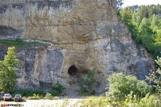 Имя Салавата  Юлаева,  дано пещере позже