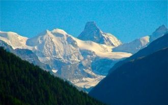 Особенность Швейцарских Альп — их близко