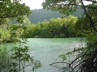 Сердцем парка является река Дейнтри, рек