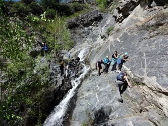 Пешая экскурсия на водопад Учар занимает