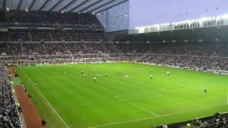 Ныне стадион словно одна огромная трибун