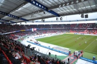 Вместимость стадиона Нюрнберг 48 548 чел
